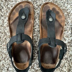 Birkenstock Kairo in Black